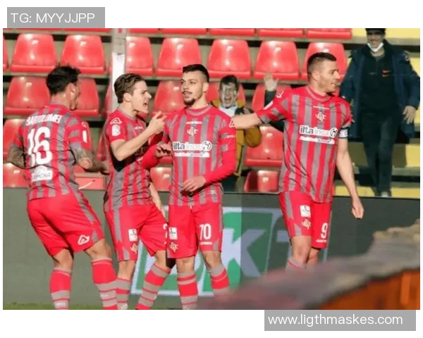 意甲:都灵VS克雷莫纳